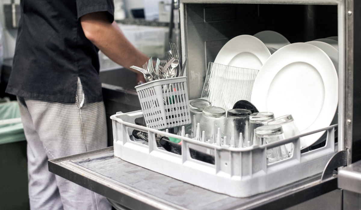 Quando ter uma máquina de lava-louça industrial?